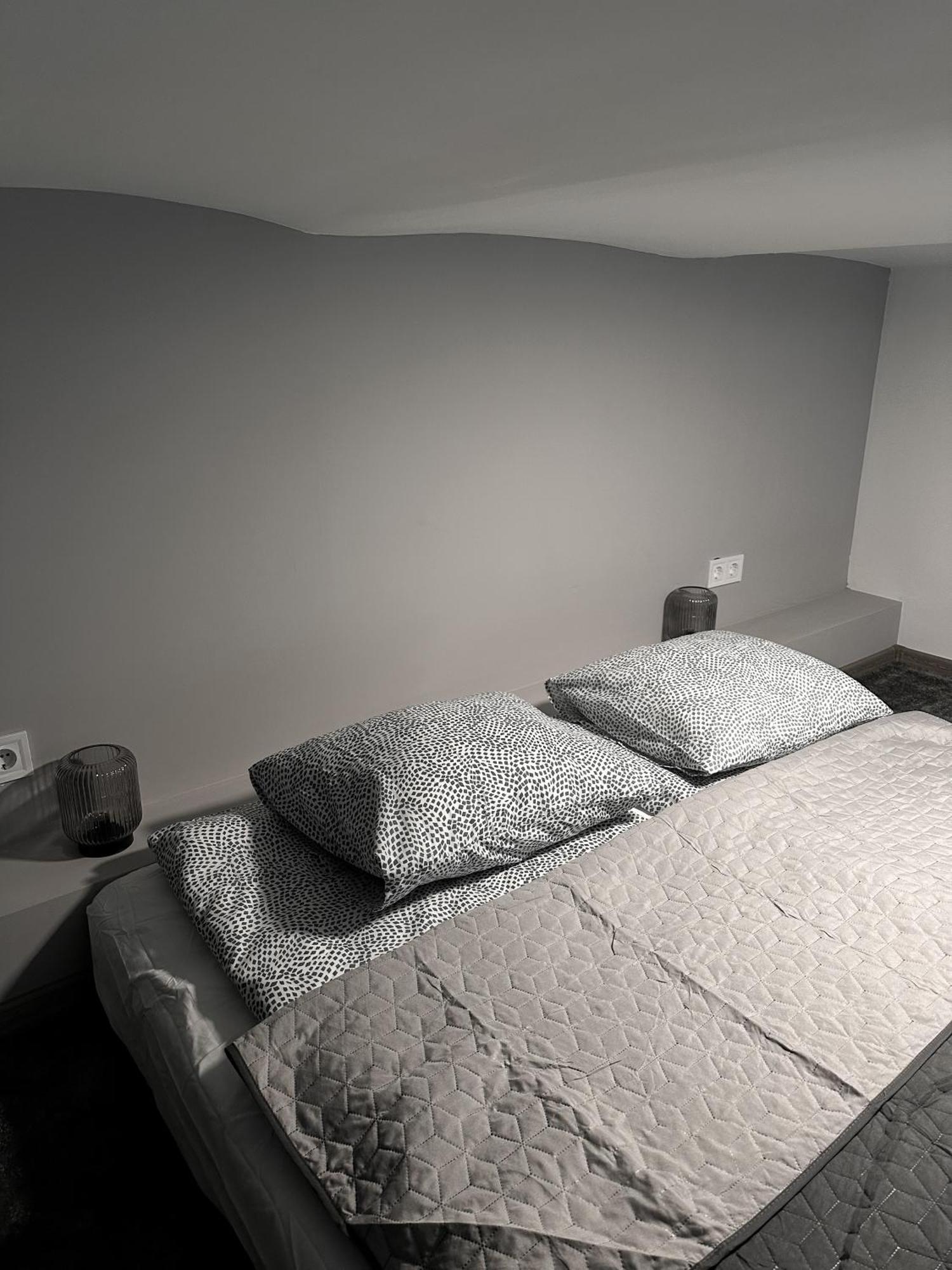 Ya House Aparthotel Boedapest Kamer foto